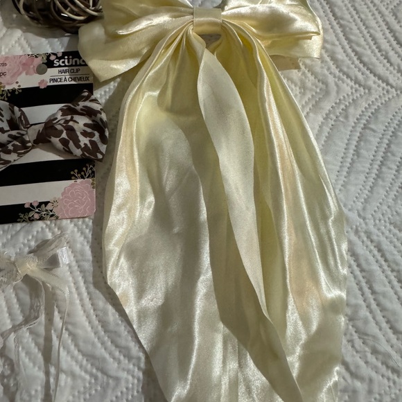 Hair Care & Accessories Bundle - Picture 7 of 7